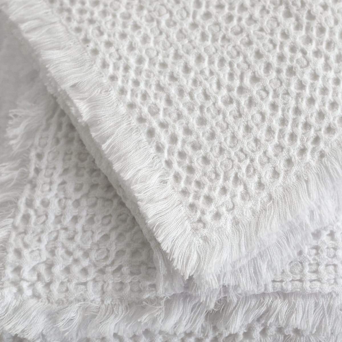 http://stellatribeca.com/cdn/shop/products/stella-tribeca-cotton-belgian-waffle-towels-mungo-209.jpg?v=1692737852