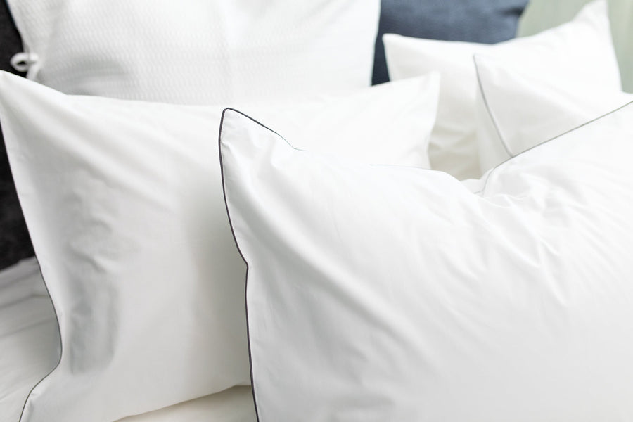 Bryant Sheets & Cases - Standard Pair 21’’x 27’’ / White/White - Matouk - Bedding - $149