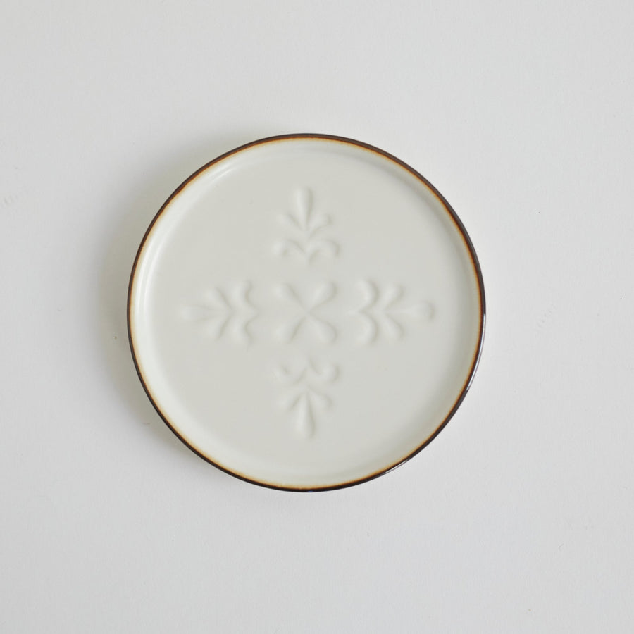 Carved Flower Coaster - Porcelain / Snowflake - Jicon - Table - $25