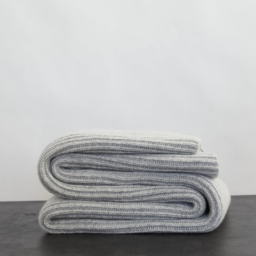 Ettore Throw - Ian Saude