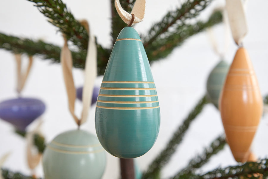 Hand Painted Wooden Ornaments set/5