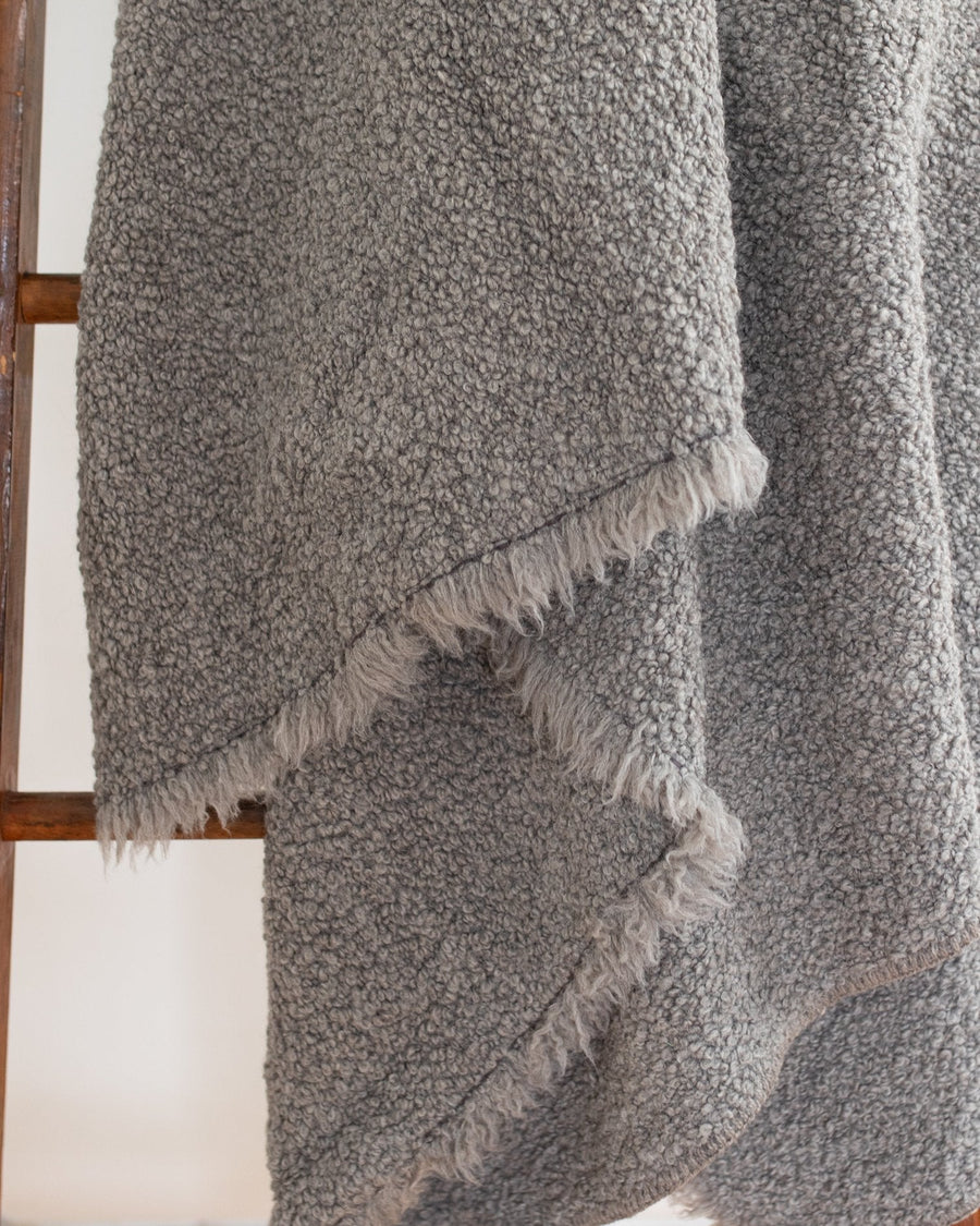Kurlisuri Throw XL 106’’ x 59’’ / Dark Grey uniq’uity $1,975