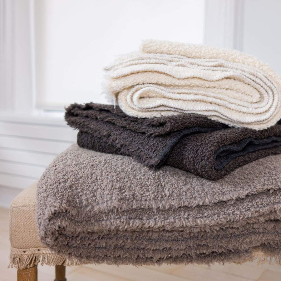 Kurlisuri Throws & Pillows - uniq’uity - Throw