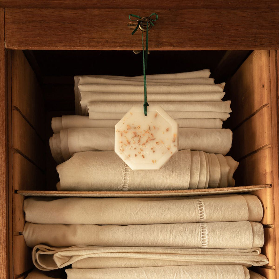 Scented Botanical Palets - Carriere Freres - Fragrance