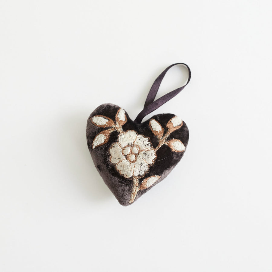 Tuileries Velvet Heart - Plum / Small 3’’ - Anke Drechsel - Holiday - $35