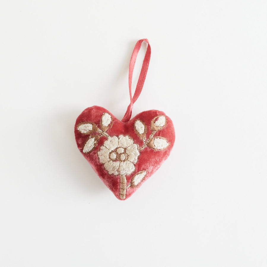 Tuileries Velvet Heart - Sherbet / Small 3’’ - Anke Drechsel - Holiday - $35